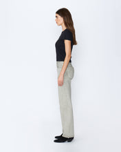 Remy | Outskirts | Low Rise | Straight Jean