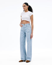Cassie With Tabs | Mirror Lake | High Rise | Curve Jean