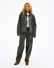 Ella | Keystone Mountain | Mid Rise | Curve Jean