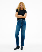 London | North Point | High Rise | Straight Jean