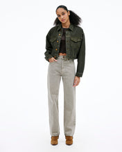 London | Outskirts | High Rise | Straight Jean