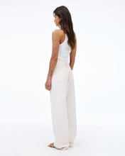 Mica | Ecru | Low Rise | Wide Jean