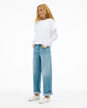 Noah | Set Me Free | Mid Rise | Straight Jean
