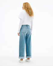 Noah | Set Me Free | Mid Rise | Straight Jean